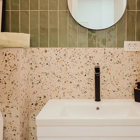 Stylish Town Centre Mariroza *