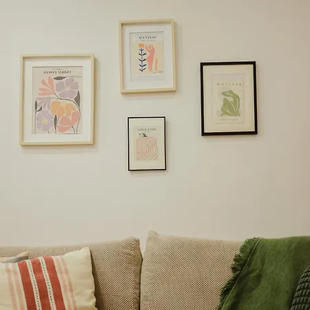 Apartment Stylish Town Centre Mariroza *
