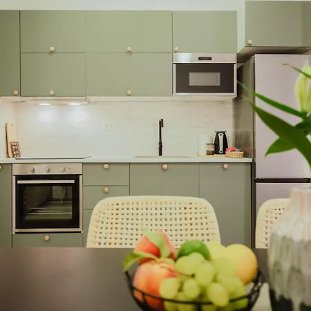 Apartment Stylish Town Centre Mariroza *