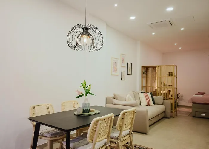 Stylish Town Centre Mariroza * 흐바르